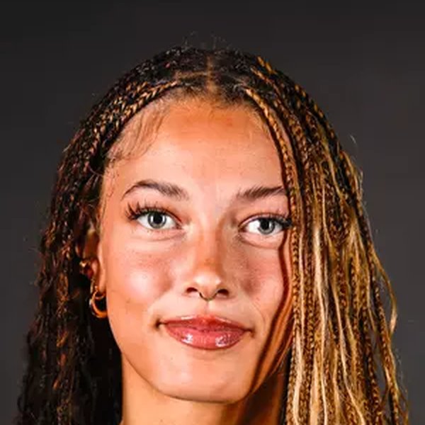 Coach Kyndall Hicks